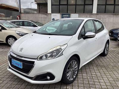 Usata Peugeot 208 Active 75 CV (55 kW) 2016 Bianco Utilitaria