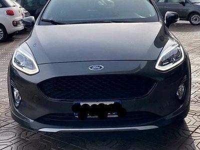 Usata Ford Fiesta Active 86 CV (63 kW) 2018 Grigio Berlina