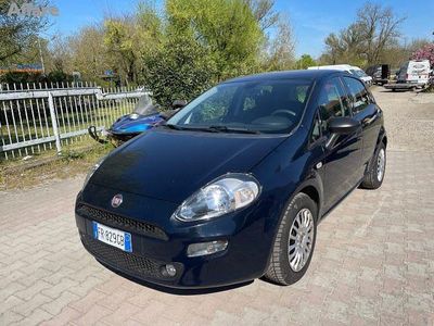 Usata Fiat Punto Street 95 CV (69 kW) 2018 Blu pastello Utilitaria