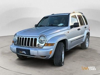 Usata Jeep Cherokee Sport 163 CV (119 kW) 2005 Argento SUV