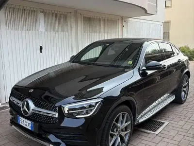 Usata Mercedes GLC220 Premium 194 CV (142 kW) 2020 Nero SUV