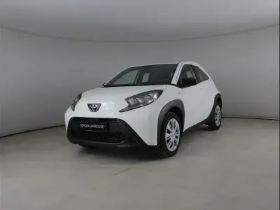 Begagnad Toyota Aygo X Active 72 HK (52 kW) 2025 Vit SUV