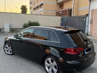 Usata Audi A3 Young 105 CV (77 kW) 2014 Nero Berlina