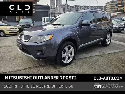 Usata Mitsubishi Outlander Instyle 140 CV (102 kW) 2007 Grigio scuro SUV