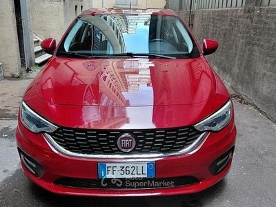 Usata Fiat Tipo Lounge 95 CV (69 kW) 2016 Rosso Berlina