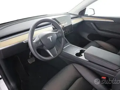 Usata Tesla Model Y Long Range AWD 152 kW (208 CV) 2022 Bianco SUV