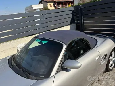 Usata Porsche Boxster 228 CV (167 kW) 2002 Grigio Cabrio