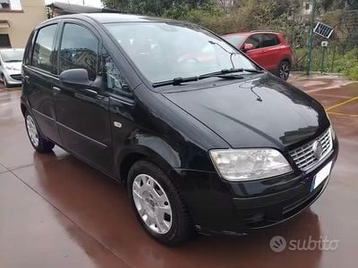 Usata Fiat Idea 95 CV (69 kW) 2012 Nero Monovolume