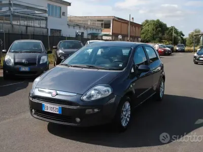 Usata Fiat Punto 60 CV (44 kW) 2010 Grigio Utilitaria