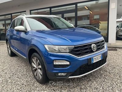 Usata VW T-Roc Style 116 CV (85 kW) 2018 Blu SUV
