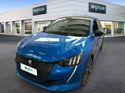 Usata Peugeot 208 GT 101 CV (74 kW) 2022 Blu/azzurro Utilitaria