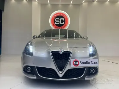 Usata Alfa Romeo Giulietta Business 120 CV (88 kW) 2020 Grigio Utilitaria