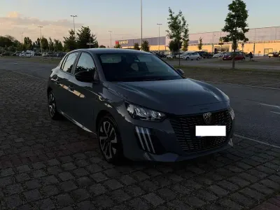 Usata Peugeot 208 Active 75 CV (55 kW) 2024 Grigio Utilitaria