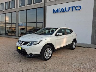 Usata Nissan Qashqai 110 CV (80 kW) 2015 Bianco SUV
