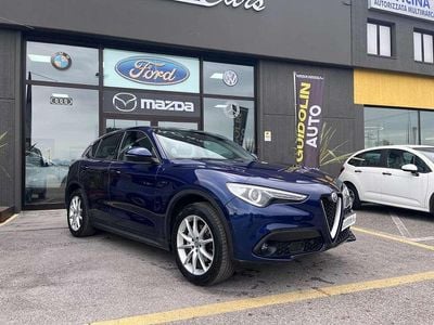 Usata Alfa Romeo Stelvio Lusso 209 CV (153 kW) 2019 Blu/azzurro SUV