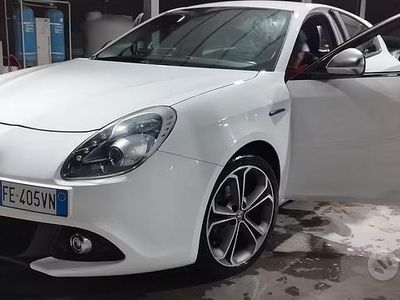 Usata Alfa Romeo Giulietta Super 120 CV (88 kW) 2016 Bianco Utilitaria
