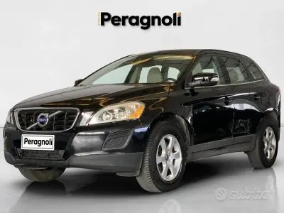 Usata Volvo XC60 Momentum 136 CV (100 kW) 2013 Nero SUV