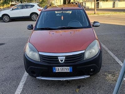 Usata Dacia Sandero 2003 Rosso Utilitaria