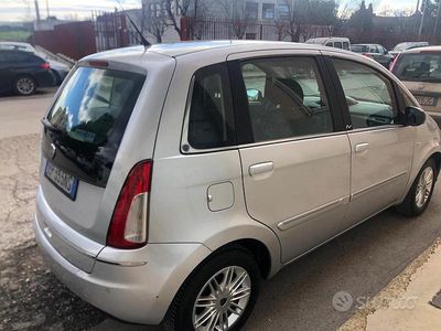 Usata Lancia Musa 95 CV (69 kW) 2012 Grigio Monovolume