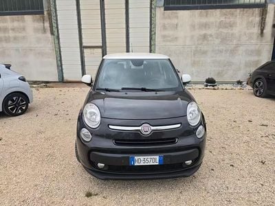 Begagnad Fiat 500L Lounge 120 HK (88 kW) 2015 Svart Minibuss