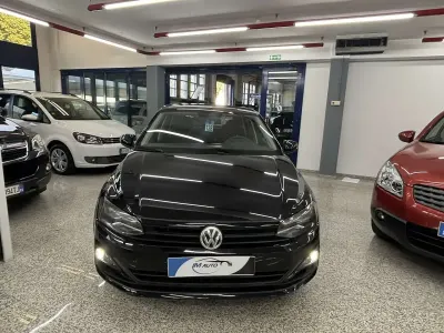 Usata VW Polo Trendline 90 CV (66 kW) 2019 Nero Utilitaria