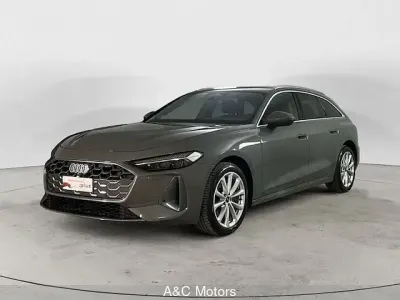Usata Audi A5 Advanced 204 CV (150 kW) 2025 Grigio chronos metallizzato Station wagon
