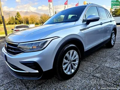 Usata VW Tiguan Life 150 CV (110 kW) 2021 Grigio SUV
