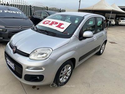 Usata Fiat Panda Lounge 69 CV (50 kW) 2015 Grigio Utilitaria
