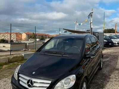 Usata Mercedes B180 108 CV (79 kW) 2008 Nero Monovolume
