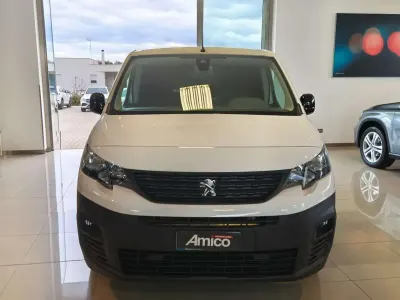 Usata Peugeot Partner 102 CV (75 kW) 2021 Bianco Monovolume