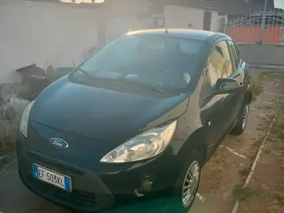 Usata Ford Ka 69 CV (50 kW) 2010 Nero Utilitaria