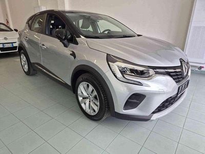 Usata Renault Captur Zen 95 CV (69 kW) 2021 Argento metallizzato SUV