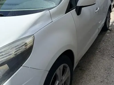 Usata Renault Scénic III 110 CV (80 kW) 2010 Bianco Monovolume