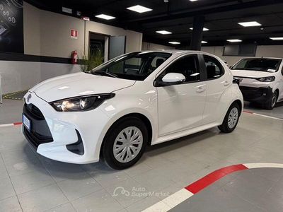 Usata Toyota Yaris Hybrid Trend 116 CV (85 kW) 2025 Bianco Berlina