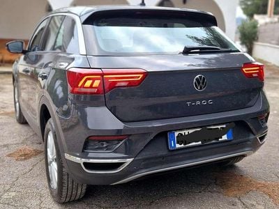 Usata VW T-Roc Style 116 CV (85 kW) 2022 Grigio SUV