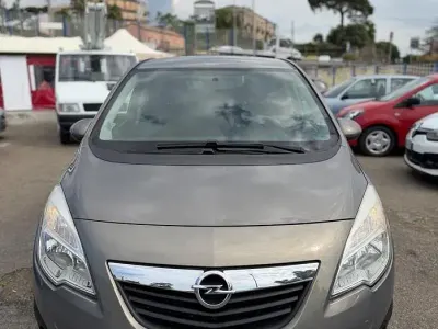 Usata Opel Meriva Cosmo 95 CV (69 kW) 2012 Marrone Monovolume