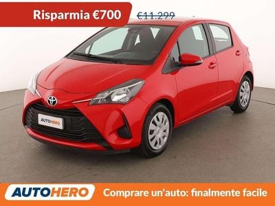 Usata Toyota Yaris Cool 69 CV (50 kW) 2018 Rosso Utilitaria