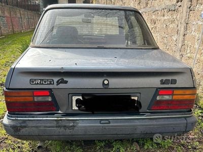 Usata Ford Orion 53 CV (38 kW) 1987 Grigio Berlina