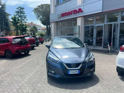 Usata Nissan Micra 90 CV (66 kW) 2019 Grigio Utilitaria