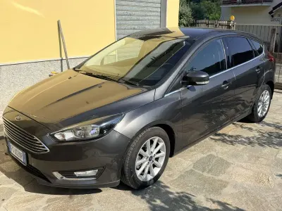 Usata Ford Focus 131 CV (96 kW) 2017 Berlina