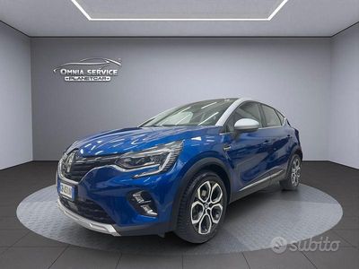 Usata Renault Captur Intens 160 CV (117 kW) 2020 Blu SUV