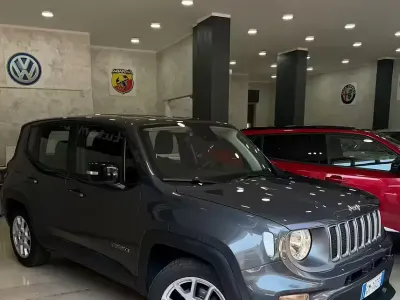Usata Jeep Renegade Limited 130 CV (95 kW) 2023 Grigio SUV