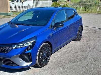 Usata Renault Clio V Esprit Alpine 145 CV (106 kW) 2023 Blu/azzurro Utilitaria