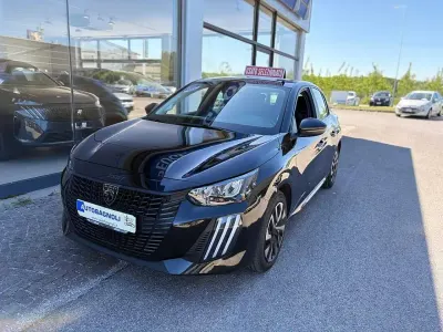 Usata Peugeot 208 Style 101 CV (74 kW) 2025 Nero Utilitaria