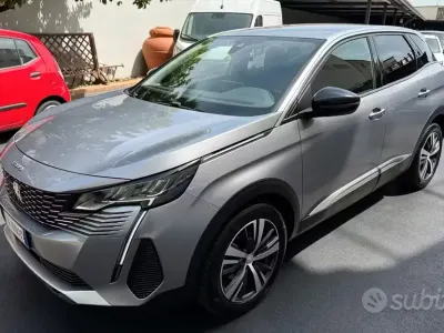 Usata Peugeot 3008 Allure 131 CV (96 kW) 2022 Grigio SUV