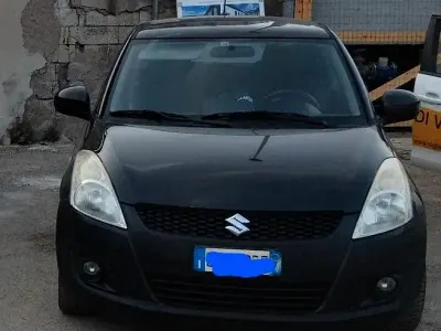 Usata Suzuki Swift 94 CV (69 kW) 2011 Nero Utilitaria