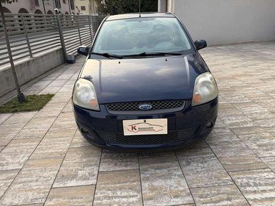 Gebraucht Ford Fiesta 75 PS (55 kW) 2008 Blau Kleinwagen