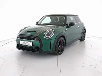 Usata Mini Cooper S Classic 178 CV (130 kW) 2022 British racing green iv Utilitaria