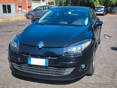 Usata Renault Mégane 90 CV (66 kW) 2012 Nero Berlina
