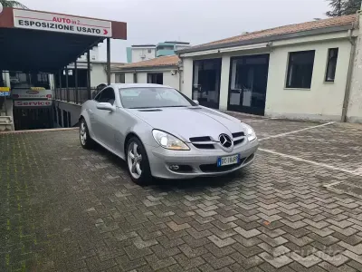 Usata Mercedes SLK200 163 CV (119 kW) 2006 Grigio Cabrio